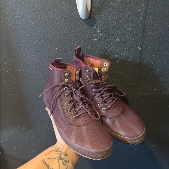 Women’s Keds Purple All Weather Lace Up High Tops Size 6.5 - Picture 1 of 8